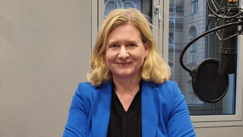 Eva Quadbeck, Chefredakteurin Redaktionsnetzwerk Deutschland, im phoenix-Politik-Podcast