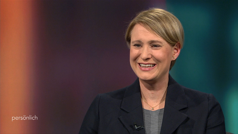 phoenix persönlich mit Sicherheitsexpertin Jana Puglierin